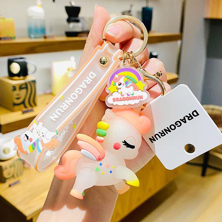 JCBザクラス ペガサスキーホルダー＋ディズニーCLUB33 ワインマーカー2個 キーホルダー ペガサス ユニコーン 韓国雑貨 かわいい キーチェーン