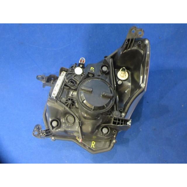 スペーシア DBA-MK32S 右ヘッドランプASSYの画像