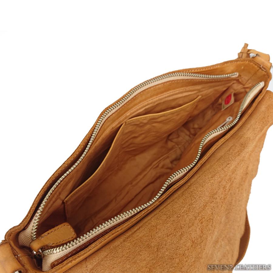 リリイ リリー LILY ショルダーバッグ レザーバッグ 鞄 牛革 本革