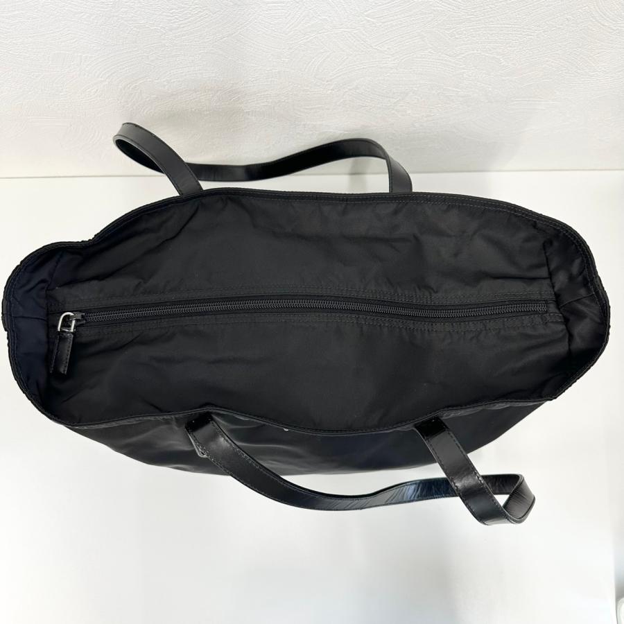 PRADA（プラダ） 【返品OK】PRADA ナイロン トートバッグ 三角プレート