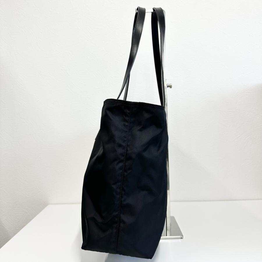PRADA（プラダ） 【返品OK】PRADA ナイロン トートバッグ 三角プレート