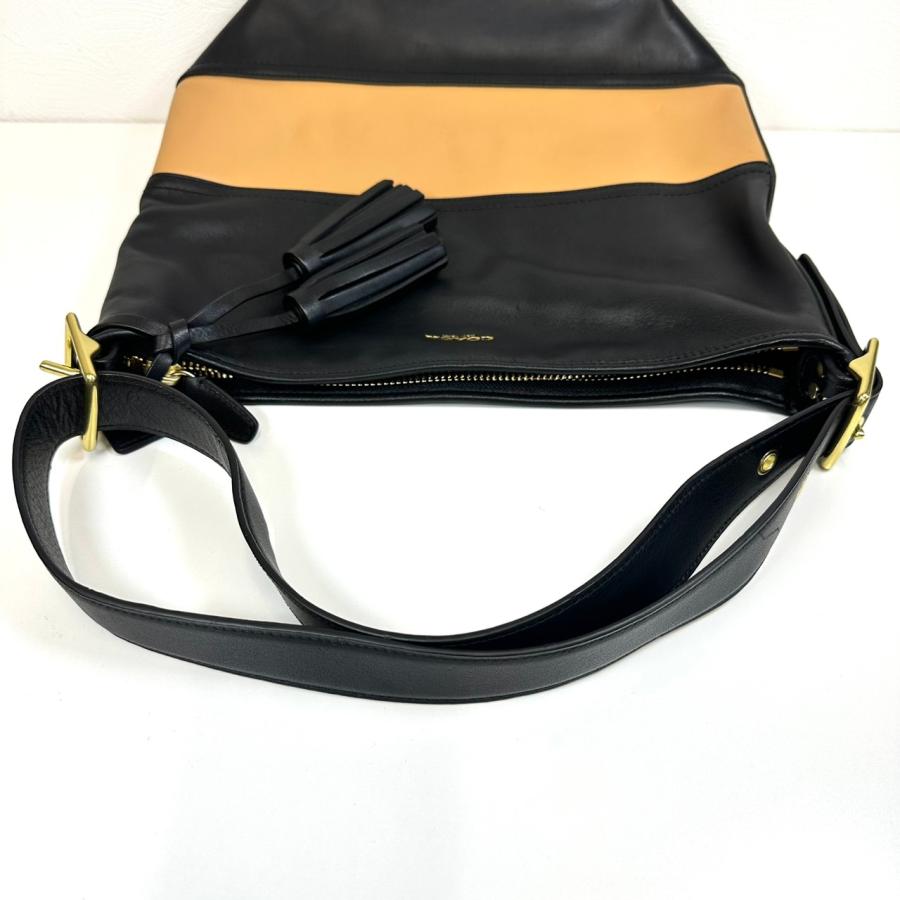 COACH レザーショルダーバッグ ブラック ゴールド 付属品 COACH（コーチ） 【返品OK】COACH レザー ショルダーバッグ バイカラー