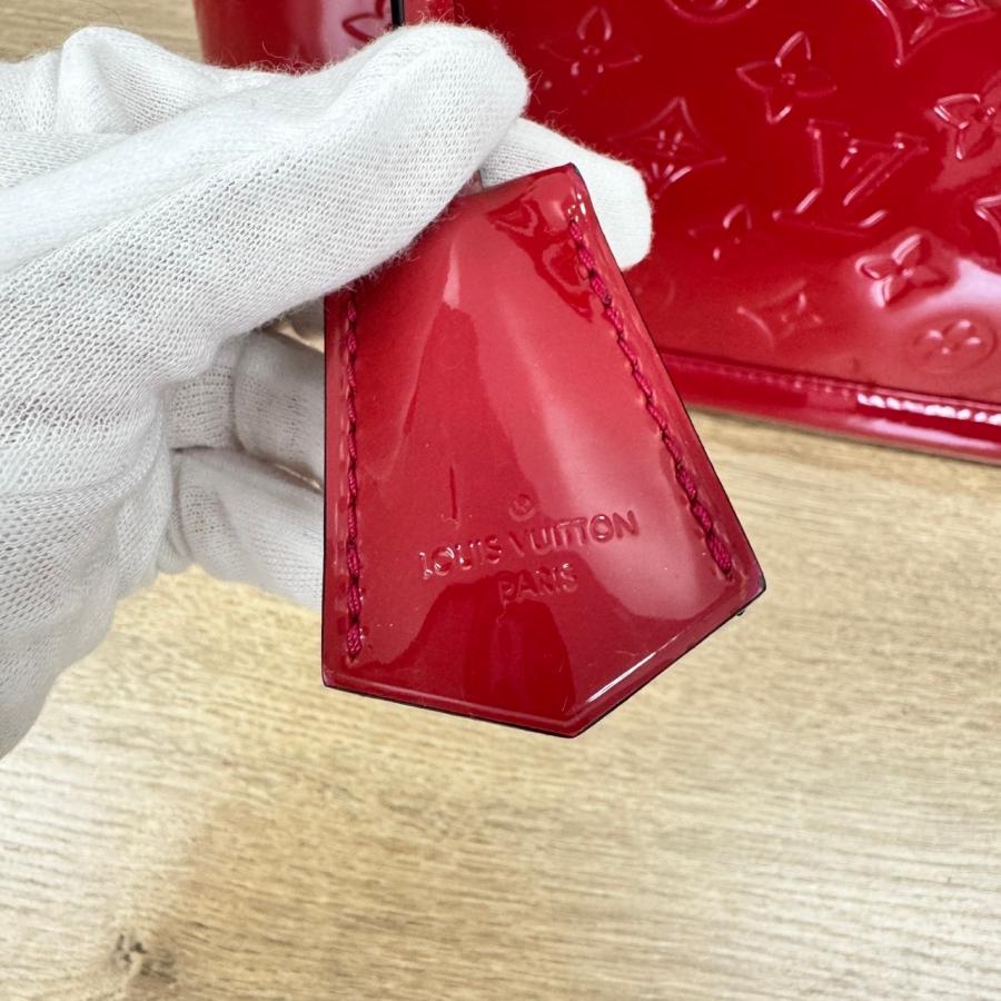 LOUIS VUITTON（ルイ・ヴィトン） 【返品OK】美品 モノグラム ヴェルニ