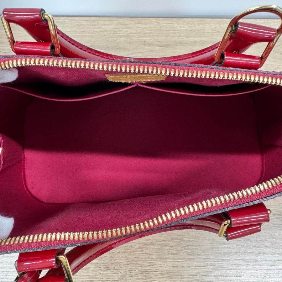 LOUIS VUITTON（ルイ・ヴィトン） 【返品OK】美品 モノグラム ヴェルニ