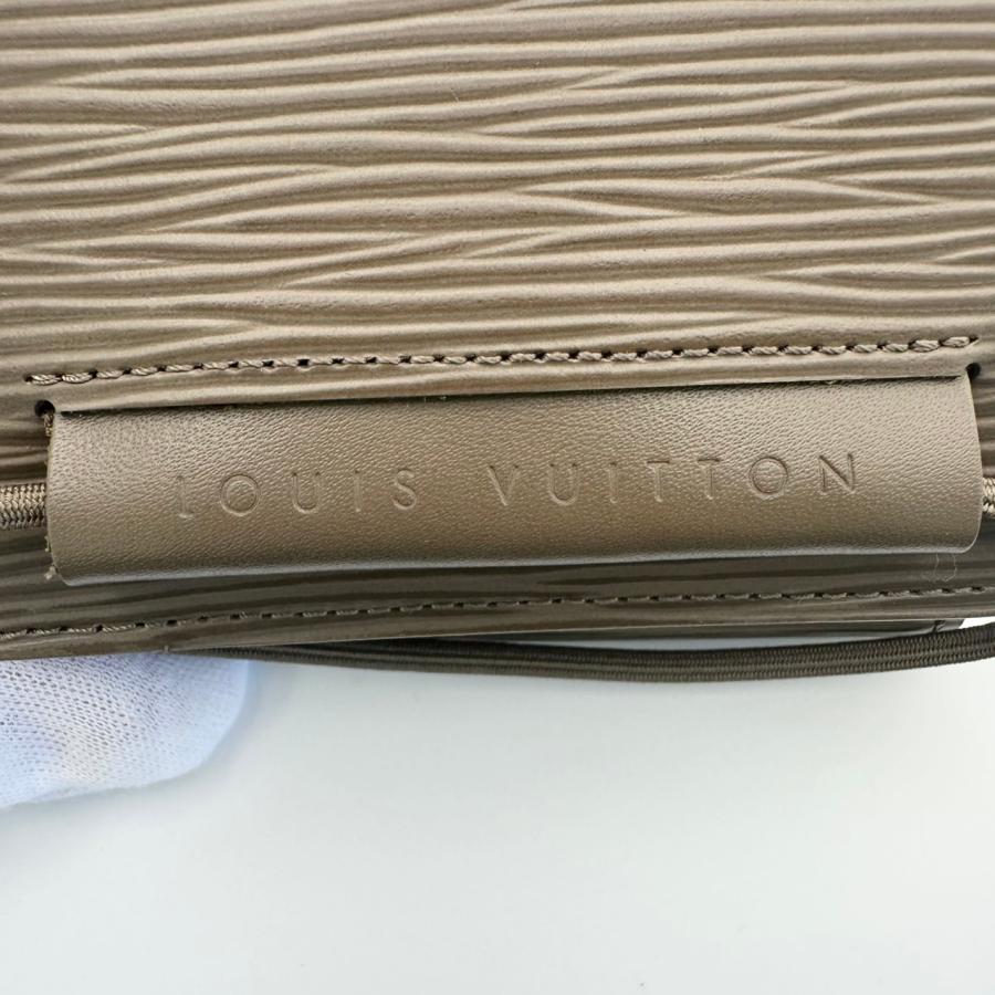 LOUIS VUITTON（ルイ・ヴィトン） 【返品OK】美品 エピ ポルトモネ