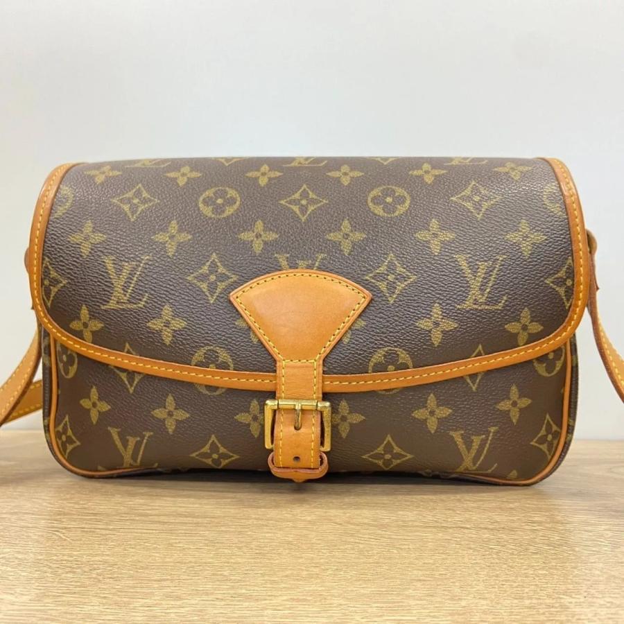 LOUIS VUITTON（ルイ・ヴィトン） 【返品OK】 モノグラム ソローニュ