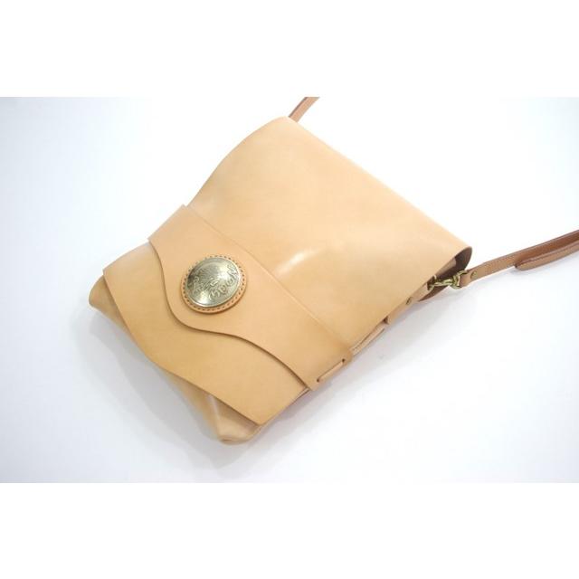 パイロットリバー PAILOTRIVER ショルダーバッグ 全3色 男女兼用 牛革 コンチョ pr-lazyboy-gm プレゼントの画像