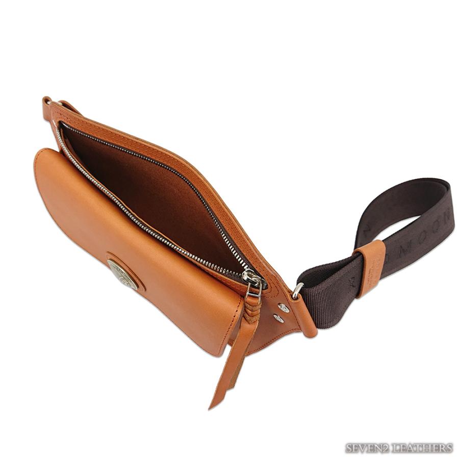 【美品】現行品 REDMOON レッドムーン レザー ボディバッグ コンチョ 黒 REDMOON（レッドムーン） ボディバッグ スリム ショルダーバッグ ワン