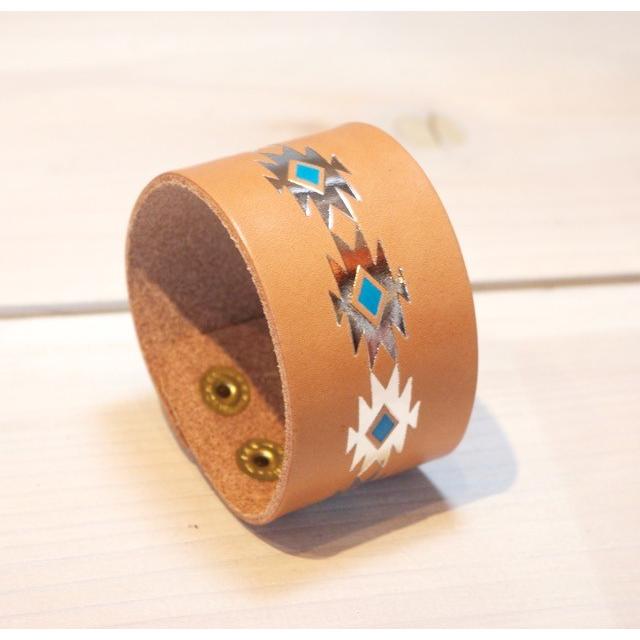 レッドムーン REDMOON ブレスレット レザーブレスレット レザーアクセサリー バングル サドルレザーナチュラル 男女兼用 牛革 rm-wbn2 プレゼント | REDMOON