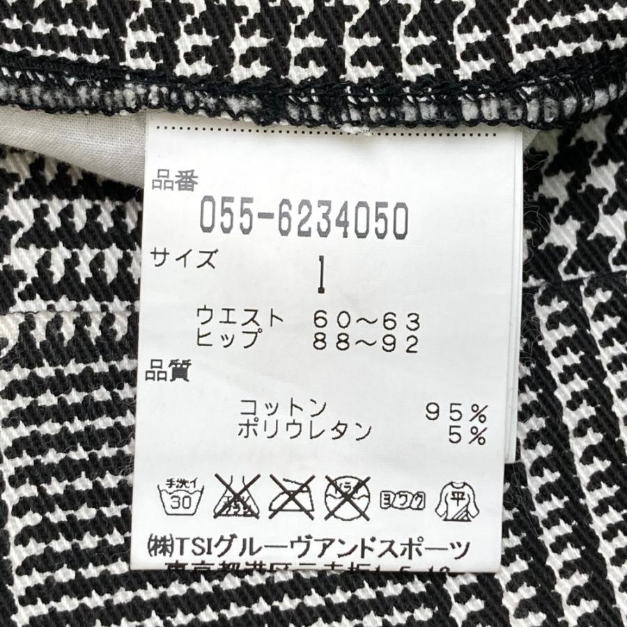 PEARLY GATES（パーリーゲイツ） ストレッチスカート 総柄 ブラック系