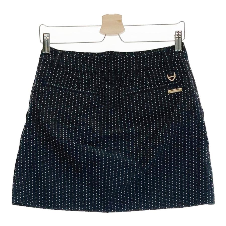 【未使用•上品】St ANDREWS ゴルフスカート ブラック 総柄 St ANDREWS セントアンドリュース スカート 総柄 ブラック系 M ゴルフ