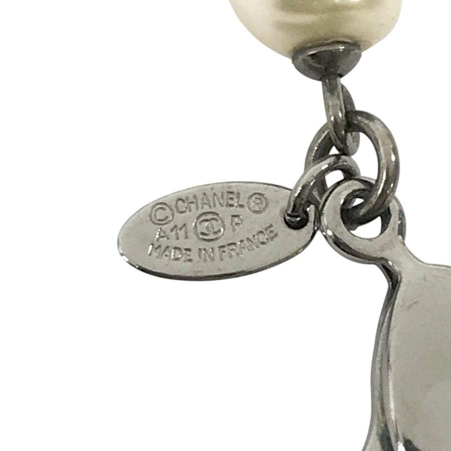CHANEL シャネル A11P ネックレス ココ  ホワイト系の画像