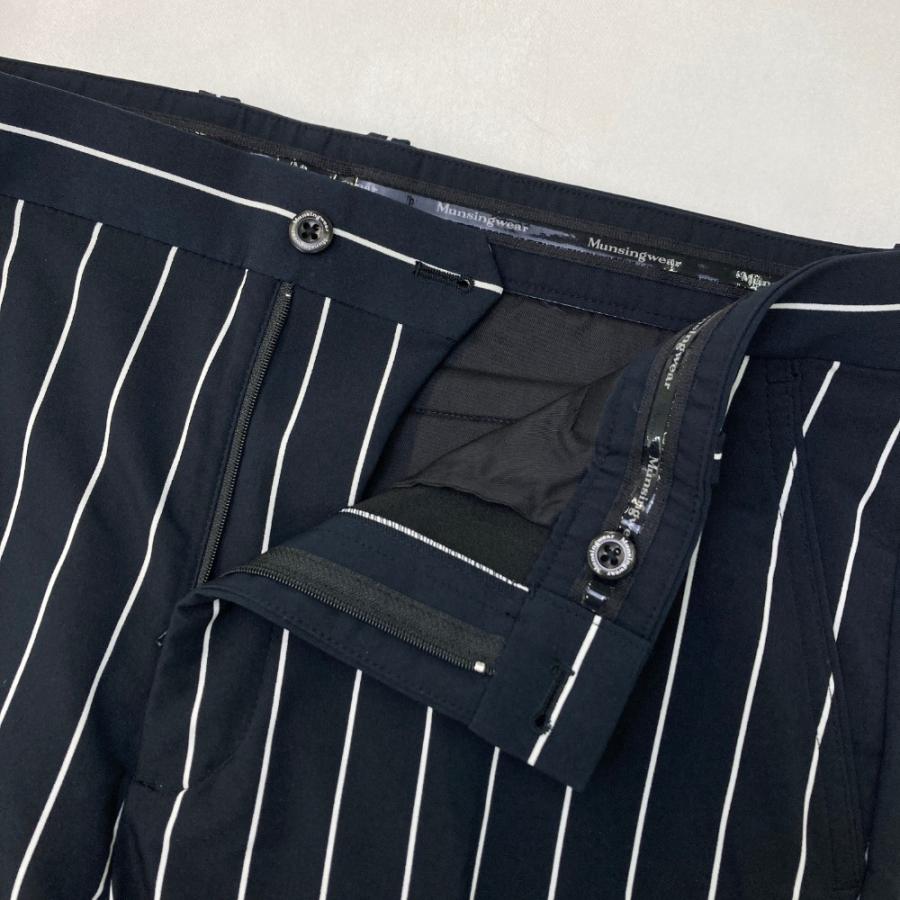 MUNSING WEAR マンシングウェア ロングパンツ ストライプ柄 ブラック系