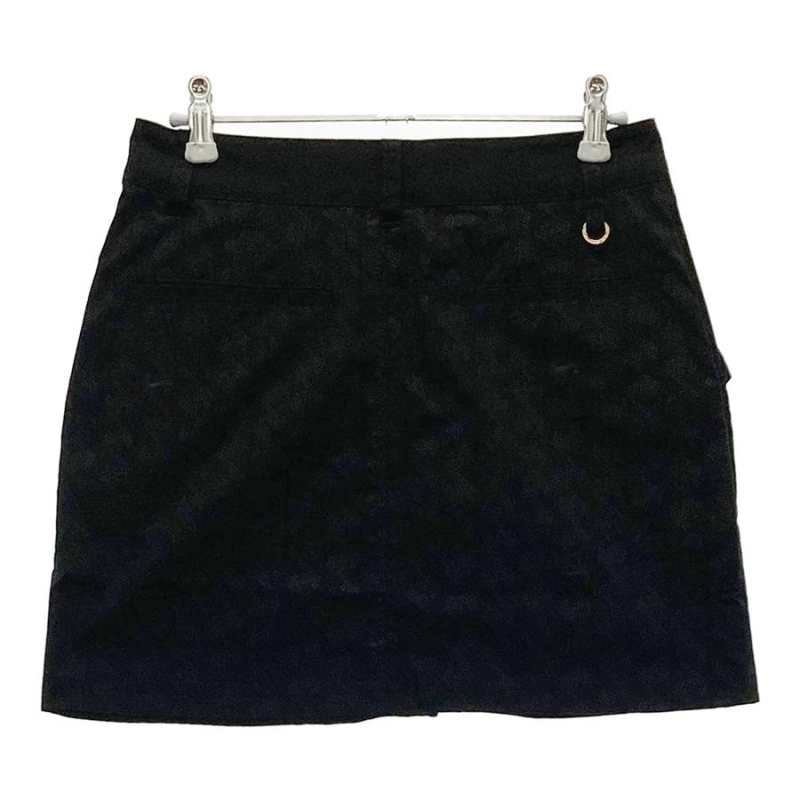 【新品】レザレクション　ゴルフ　レディース　スカート黒　Mサイズ 新品】RESURRECTION レザレクション スカート 総柄 ブラック系 M