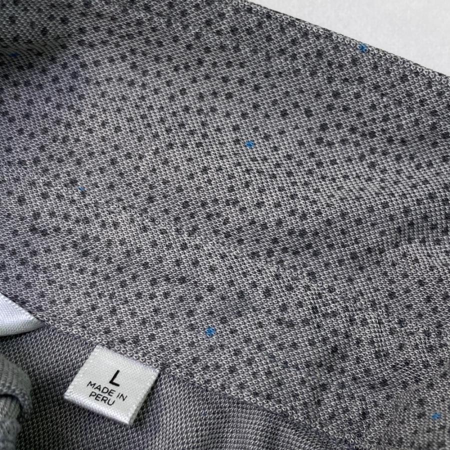 サイズ：L TRAVIS MATHEW トラビスマシュー  半袖ポロシャツ 総柄 グレー系 [240101476864] ゴルフウェア メンズ ストスト TRAVIS MATHEW トラビスマシュー 半袖ポロシャツ 総柄 グレー系