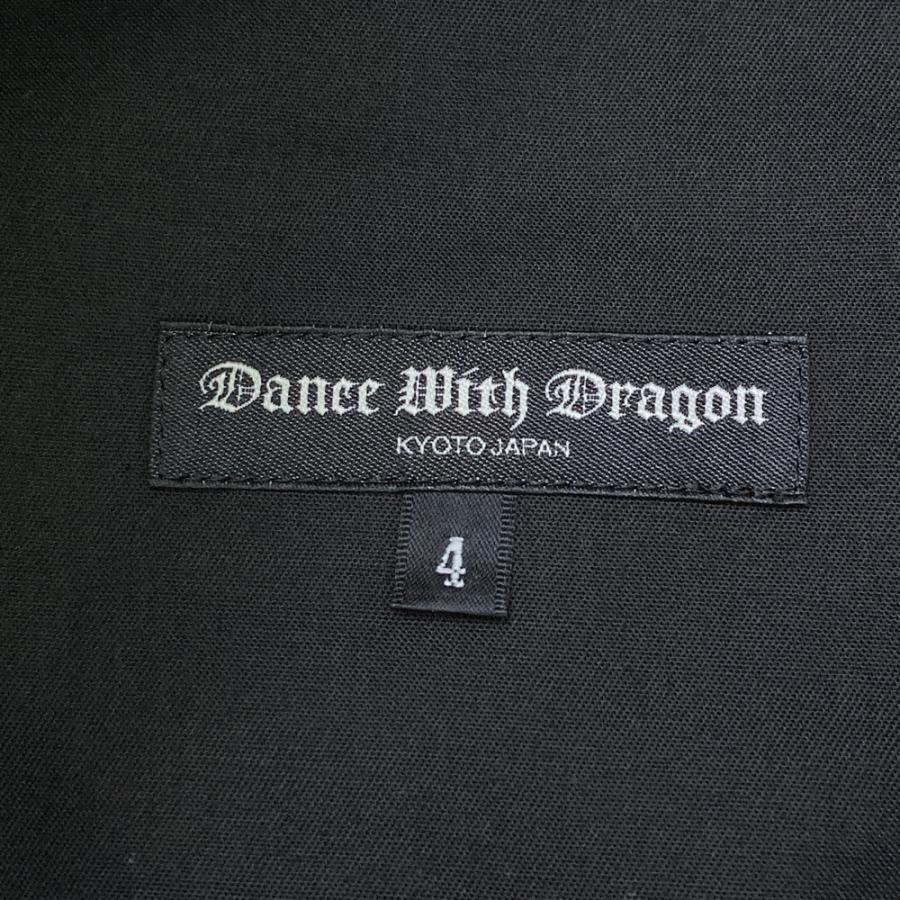 サイズ：4 DANCE WITH DRAGON ダンスウィズドラゴン  ハーフパンツ 花 蝶 総柄 レッド系 [240101514550] ゴルフウェア メンズ ストスト Dance With Dragon（ダンスウィズドラゴン） ハーフパンツ 花 蝶 総柄