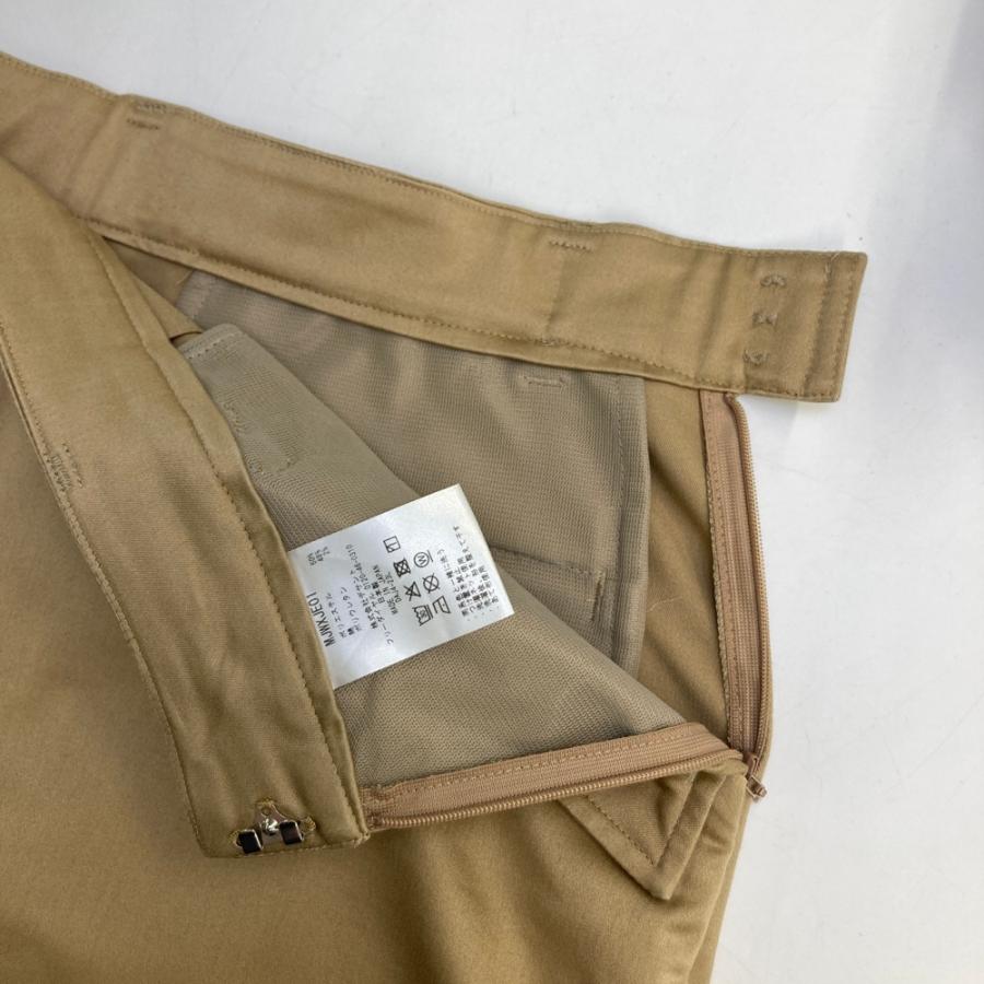 美品マンシングウェア　ゴルフスカート　L レディースゴルフウェア　ベージュ MUNSING WEAR マンシングウェア 2023年モデル スカート ベージュ系 L