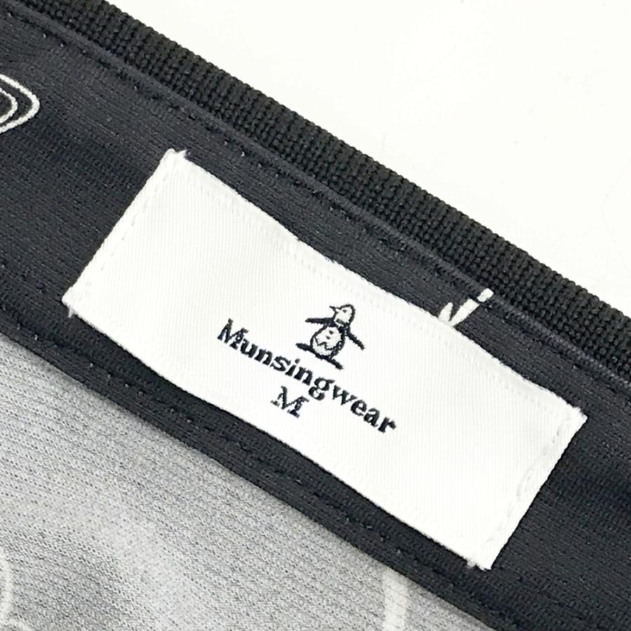 美品マンシングウェア　ハーフジップ　半袖ワンピース　M レディースゴルフウェア MUNSING WEAR マンシングウェア 2023年モデル ハーフジップ 半袖