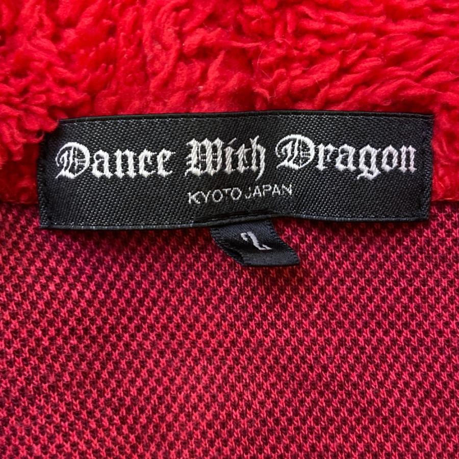 サイズ：2 DANCE WITH DRAGON ダンスウィズドラゴン  タートルネック ニットセーター ボア ロゴ総柄 レッド系 [240101596602] ゴルフウェア メンズ ストスト DANCE WITH DRAGON ダンスウィズドラゴン タートルネック ニット