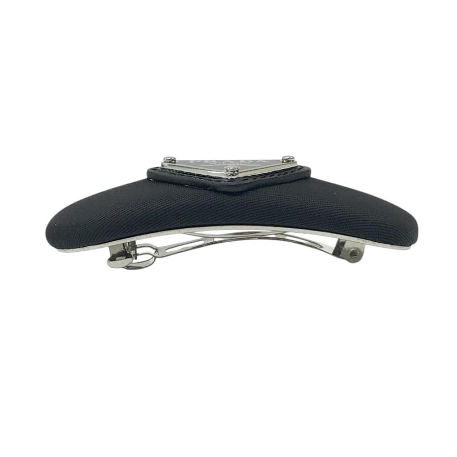 PRADA プラダ 1IF129 テスート バレッタ ヘアクリップ 三角プレート ブラック系の画像