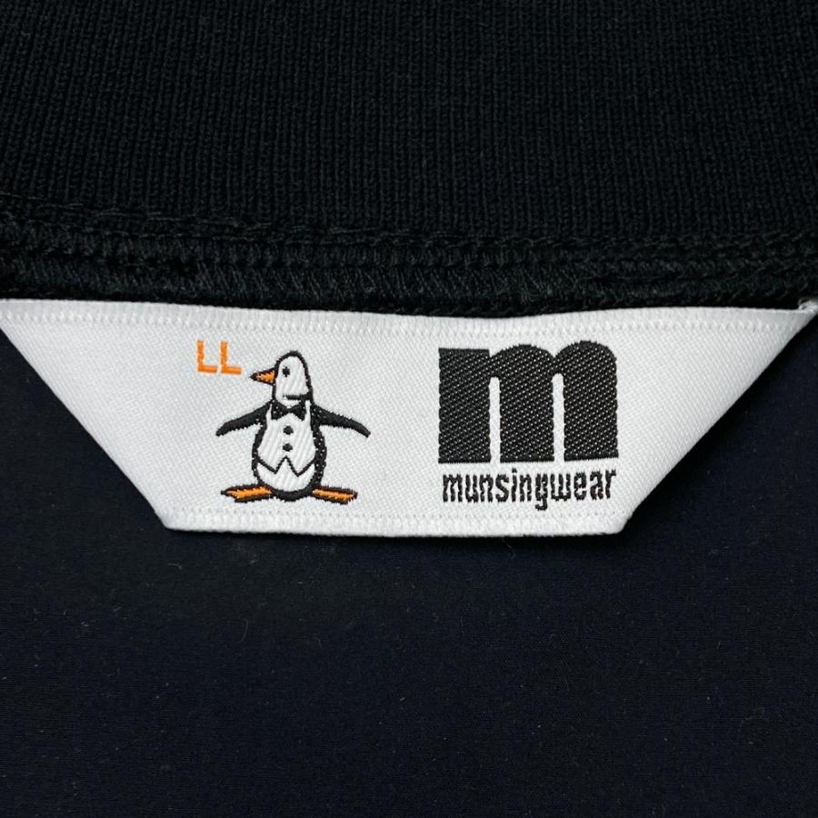 サイズ：LL MUNSING WEAR マンシングウェア  Vネック 長袖 ナイロンジャケット  ブラック系 [240101693020] ゴルフウェア メンズ ストスト MUNSING WEAR マンシングウェア Vネック 長袖 ナイロンジャケット