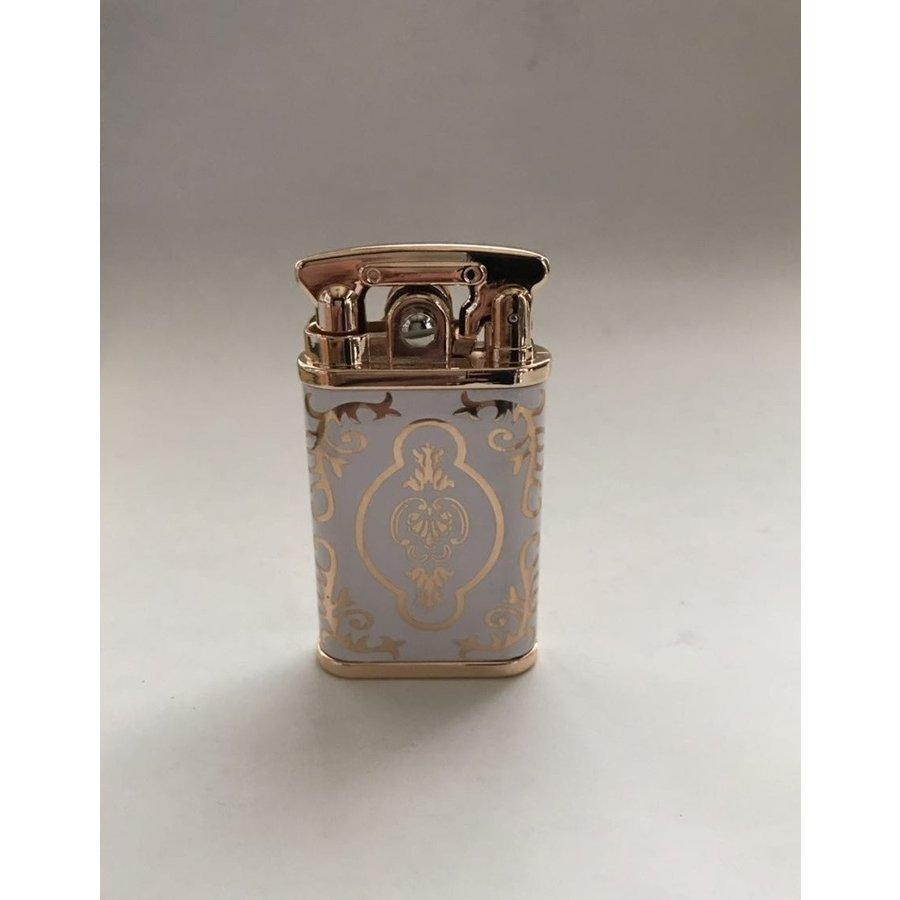 オイルライター　ヨーロピアンテイスト　ホワイトカラー |  | 03