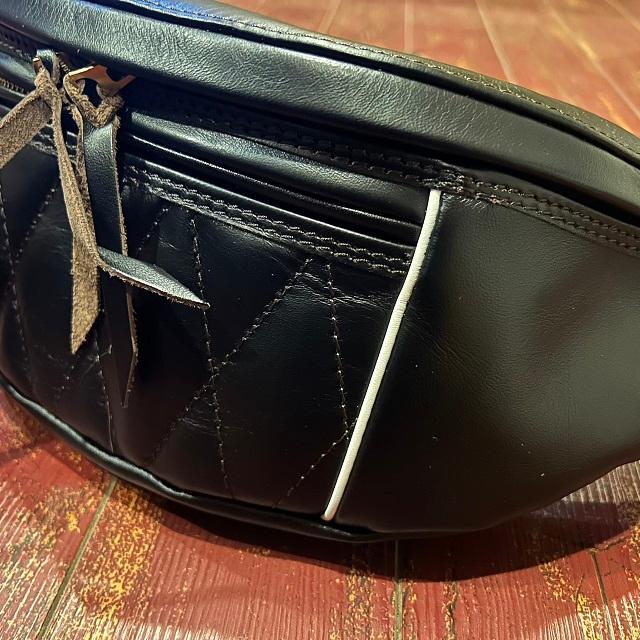 ウエストライド レザーウエストバッグ [RIDING WAIST BAG] : ステュー