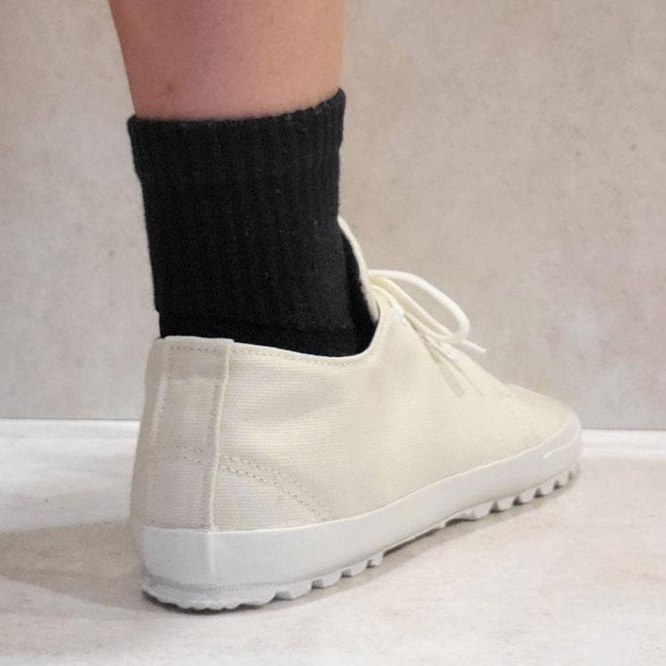 地下足袋 スプリットトゥ デッキ足袋 地下足袋シューズ オールジャパンメイド デッキシューズ 地下 足袋 シューズ ブラック インディゴ アイボリー グレー |  | 21