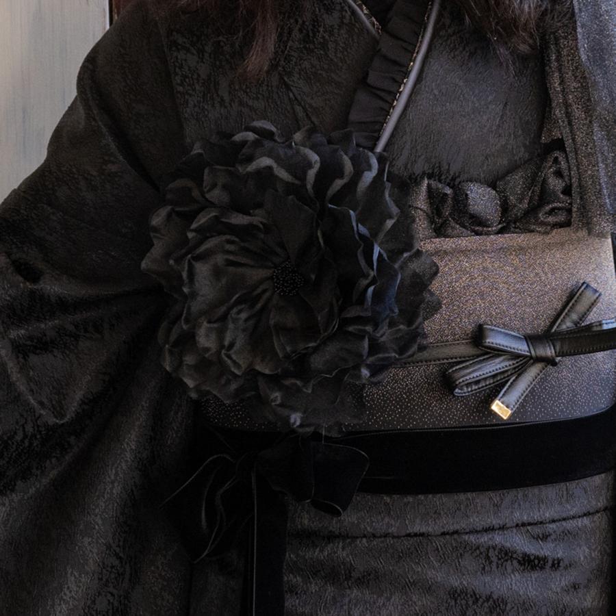 80RF80100【新作】フラワーコサージュ/飾り花/髪飾り/帯飾り/RS-21/ラフィネモカ/ブラック/大きい/可愛い/おしゃれ/振袖/着物/女性用 | 