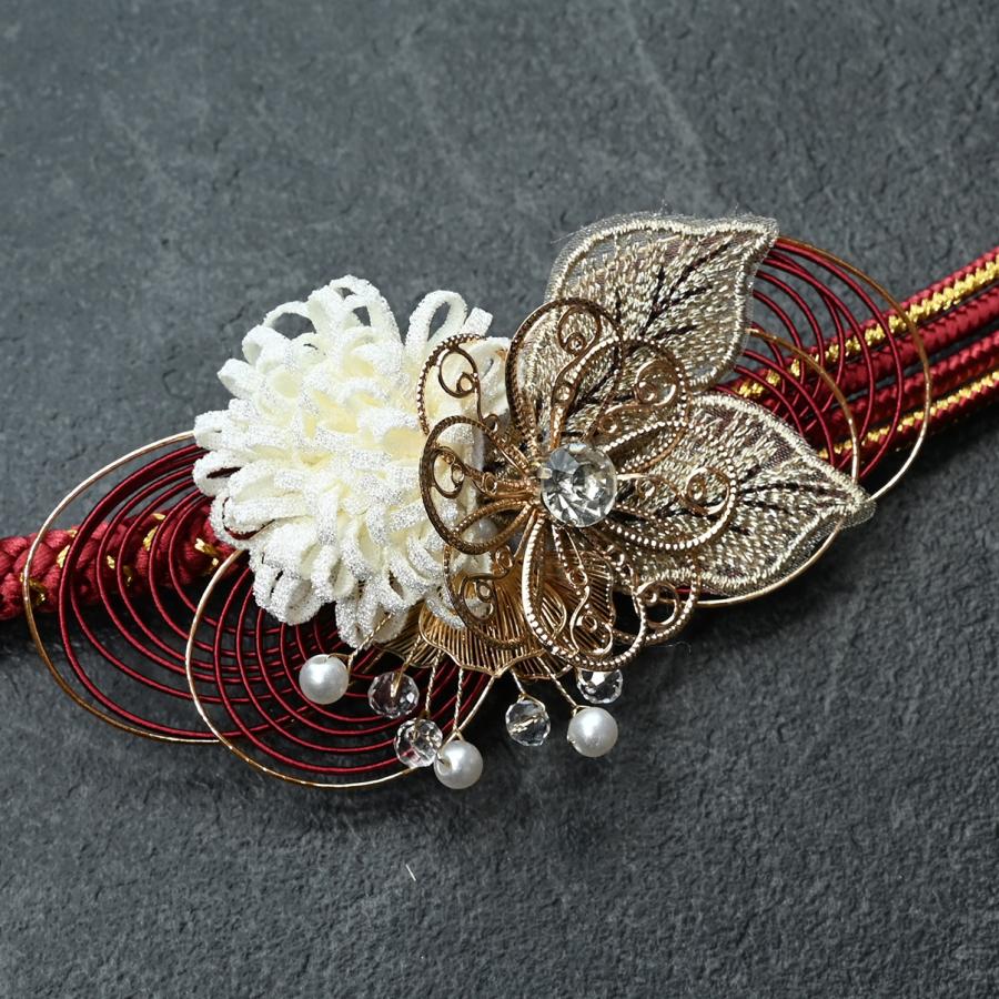 美品・散りばめられた宝尽くし　振袖用　作り帯付け帯　胴巻き〜90cm 正絹　銀色 美品・散りばめられた宝尽くし 振袖用 作り帯付け帯 胴巻き