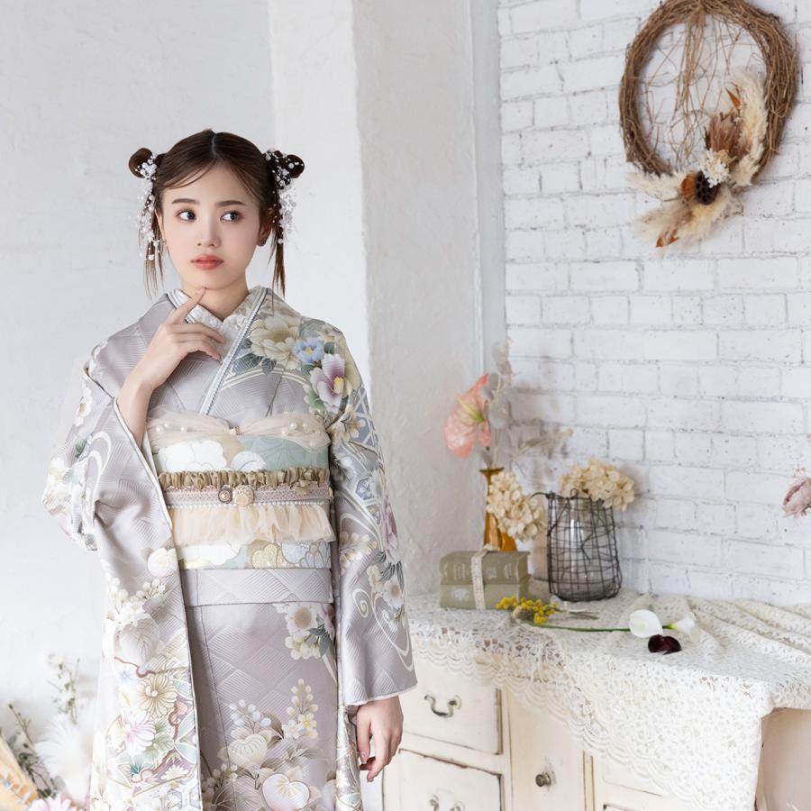 【新作】お誂え付き振袖フルセット/RF-34/ラフィネモカ/トラッド/グレージュ/振袖/購入/ブランド/成人式/卒業式/結婚式/着物/フルセット |  | 03