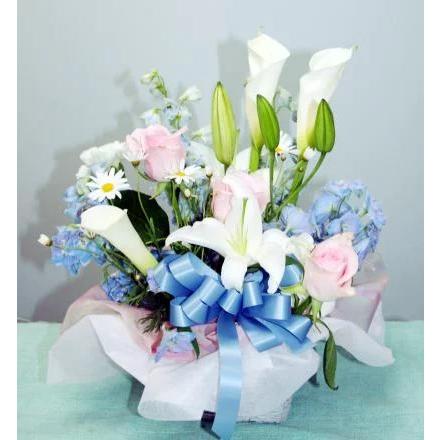 やさしい色彩で 生花　アレンジ カラー ユリ バラ  花束 フラワーギフト 花の贈り物 誕生日 お祝い 開店祝い 出産祝　 | 