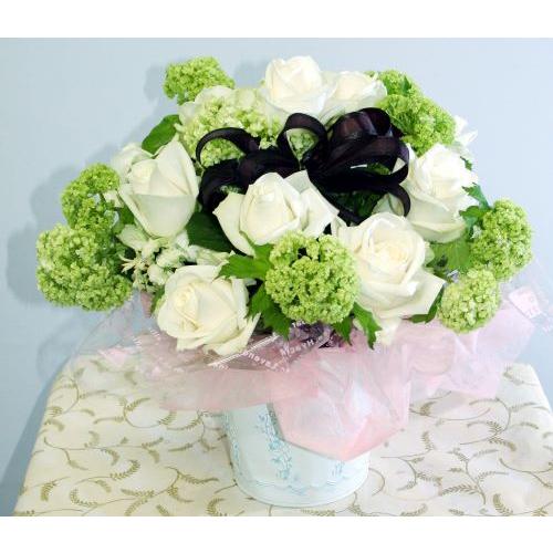 白バラのラウンド【生花　アレンジ】誕生日 お祝い 開店祝い 内祝い ウエディング ブライダル 結婚記念日 バレンタインデー 【地域限定送料無料】 |  | 01