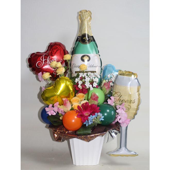 シャンパンボトルとグラス バルーン入りアレンジ 風船【バルーンフラワー】【生花】 誕生日 記念日 歓迎 退職 結婚 開店 お中元　お歳暮【地域限定送料無料】 | 