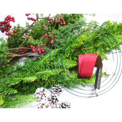 黄金ヒバ　孔雀ヒバと姫リンゴorサンキライのクリスマスリースキット 切花 資材 クリスマスリース 手作りキット 生花  クリスマスリース 材料 |  | 02