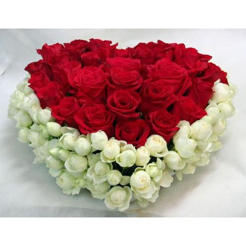 生花 ハート型の赤バラ フラワーケーキ フラワーギフト  誕生日 お祝い 開店祝い  ウエディング ブライダル 結婚記念日 バレンタインデー 【地域限定送料無料】 |  | 01