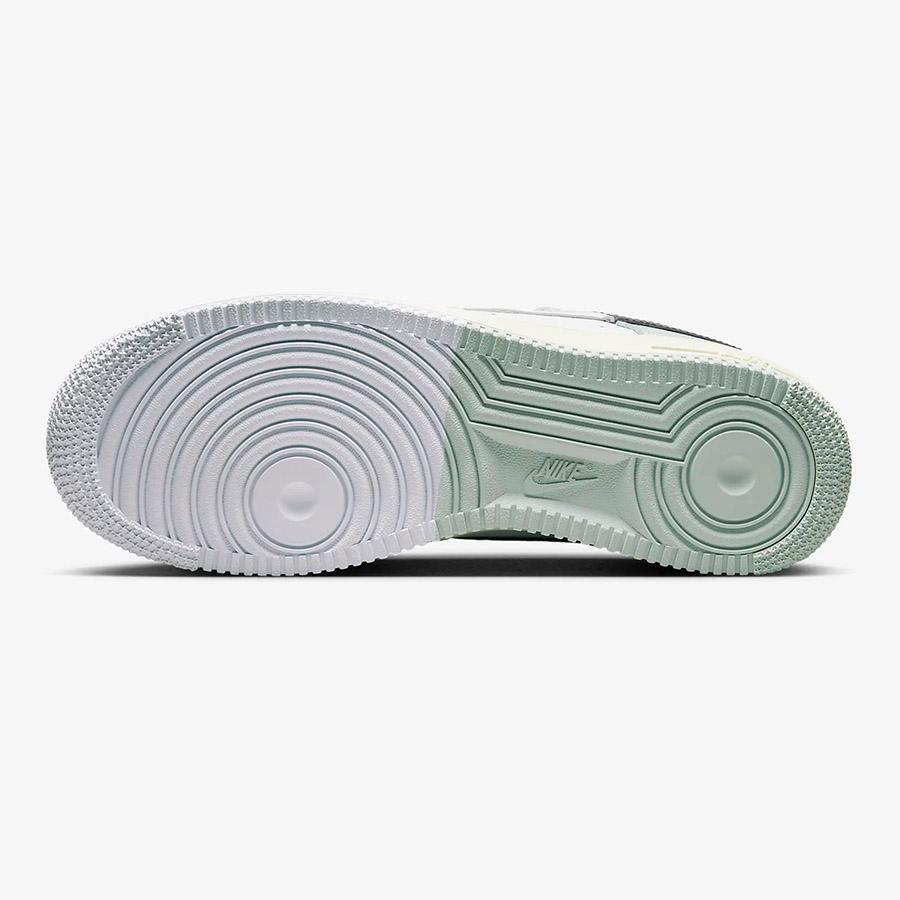 ナイキ エア フォース 1 '07 LV8 メンズシューズ / NIKE AIR FORCE 1 '07 LV8 MENS - DZ2522-001 | NIKE | 05