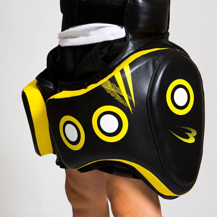 BODYMAKER ボディメーカー 　ローキックガードＴＨＵＮＤＥＲ　ＭＯＤＥＬ　送料無料 格闘技 プロテクター 防具 サポーター 空手 武道 |  | 03