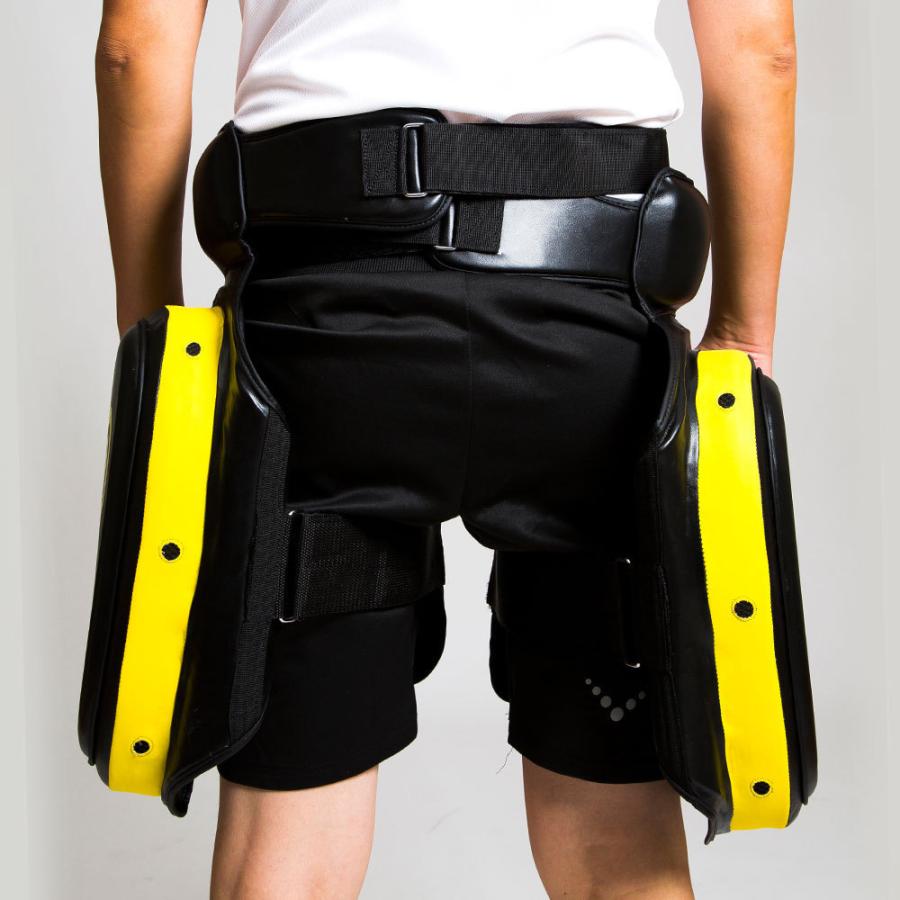BODYMAKER ボディメーカー 　ローキックガードＴＨＵＮＤＥＲ　ＭＯＤＥＬ　送料無料 格闘技 プロテクター 防具 サポーター 空手 武道 |  | 09
