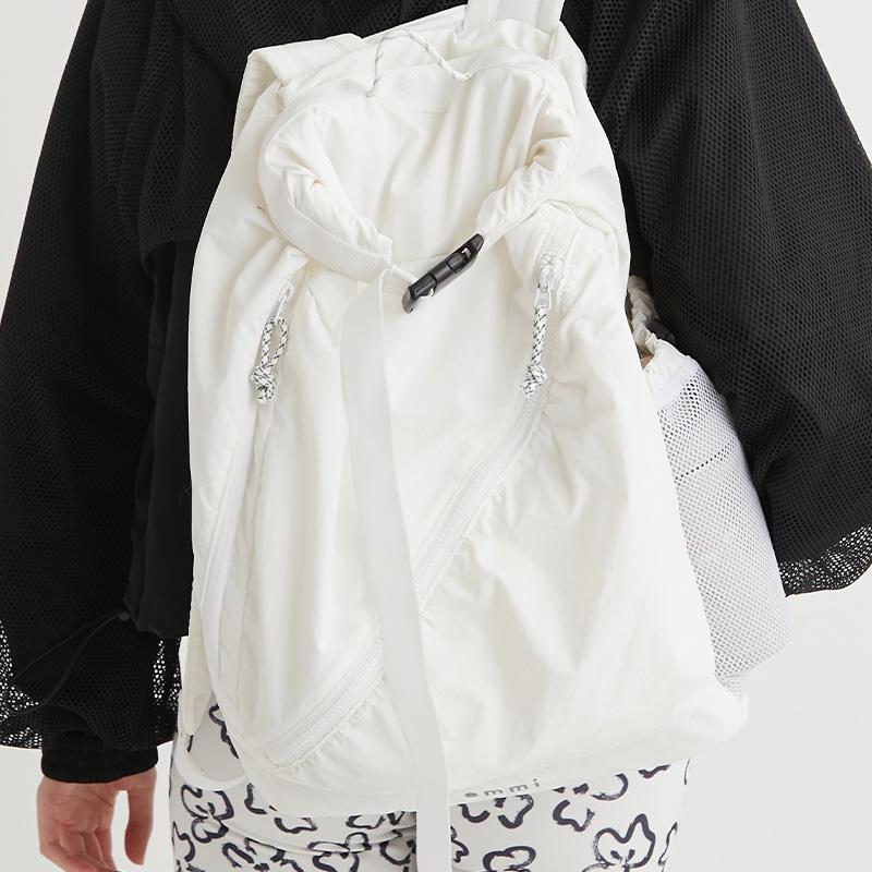 emmi yoga エミ アトリエ atelier 撥水マルチパーパスバック emmi yoga エミ アトリエ atelier 撥水マルチパーパスバック