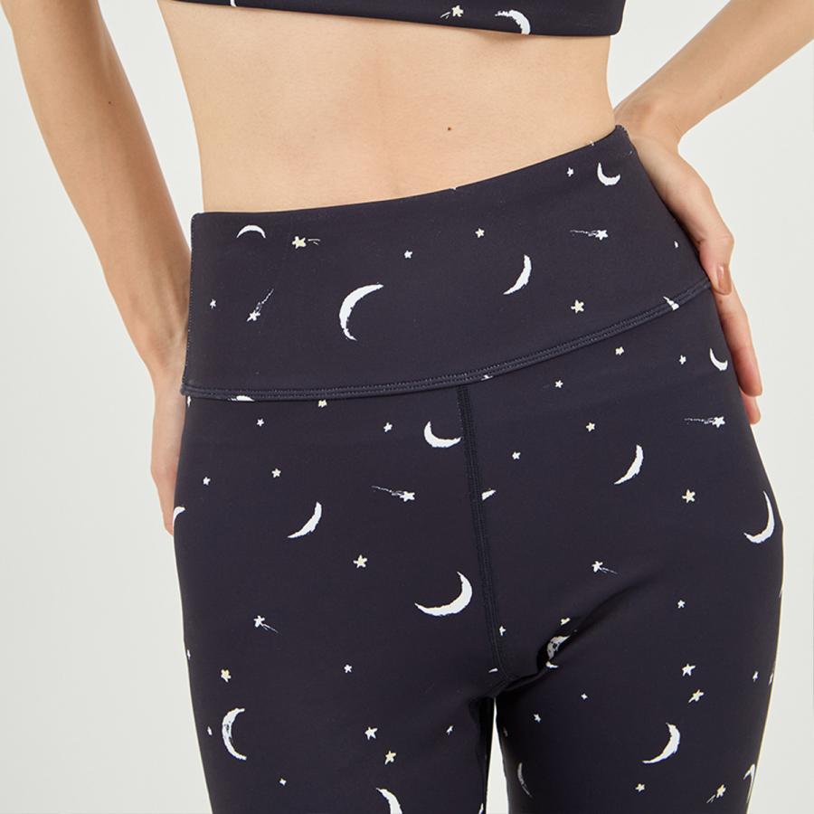 emmi yoga（エミヨガ） エミ emmi ヨガウェア Happy Active set 4点