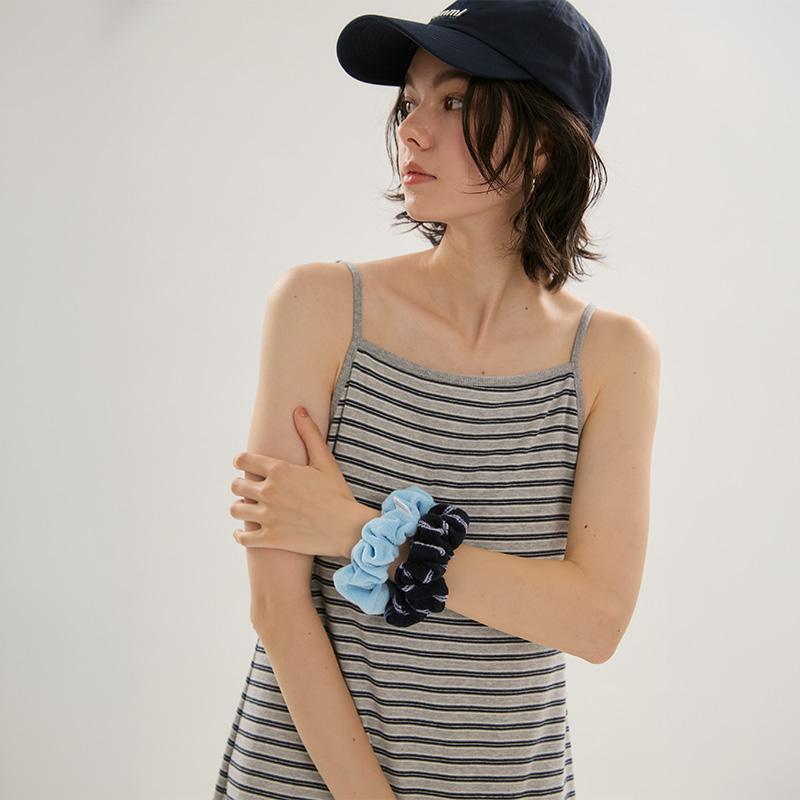 emmi yoga（エミヨガ） エミ emmiロゴカップ付きパイルワンピース