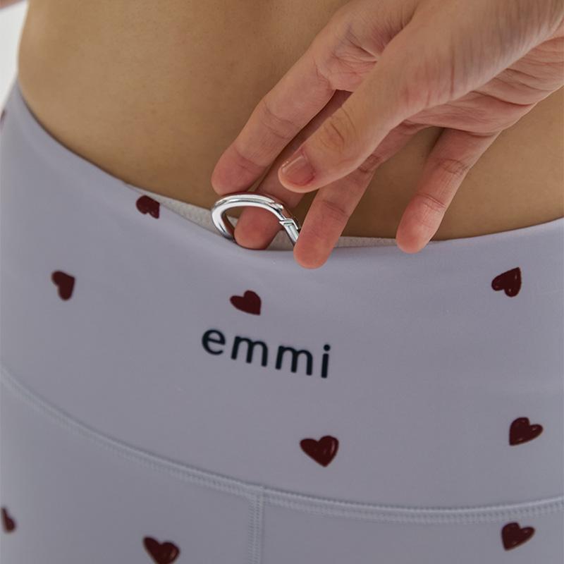 emmi yoga（エミヨガ） エミ emmi ヨガウェア ボトムス ハートパターン