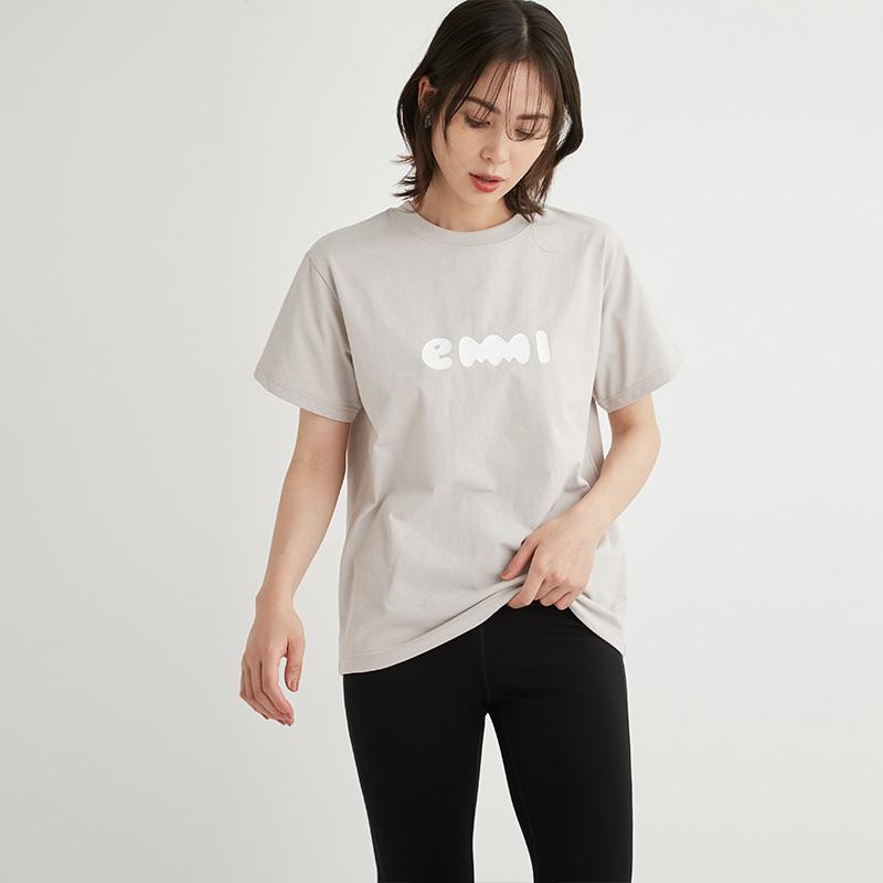 emmi yoga エミヨガ ヨガウェア トップス eco UVカットemmiロゴT emmi yoga エミヨガ ヨガウェア トップス eco UVカットemmiロゴT