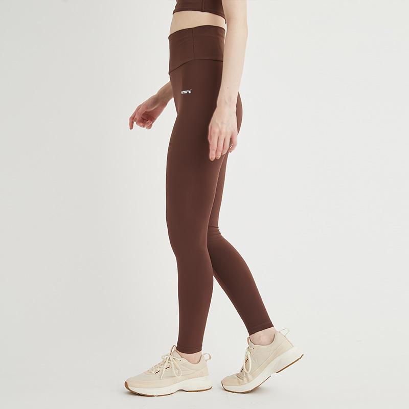 エミヨガ2点セット❗️新品紙タグ付⭐️サスティナレッチレギンスパンツ&コラボTシャツ emmi yoga（エミヨガ） セール エミ emmi ヨガ ヨガウェア ボトムス