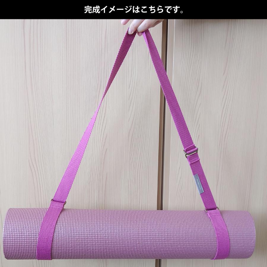 emmi ピンク ヨガマット グレーのストラップ付き emmi ピンク ヨガマット グレーのストラップ付き