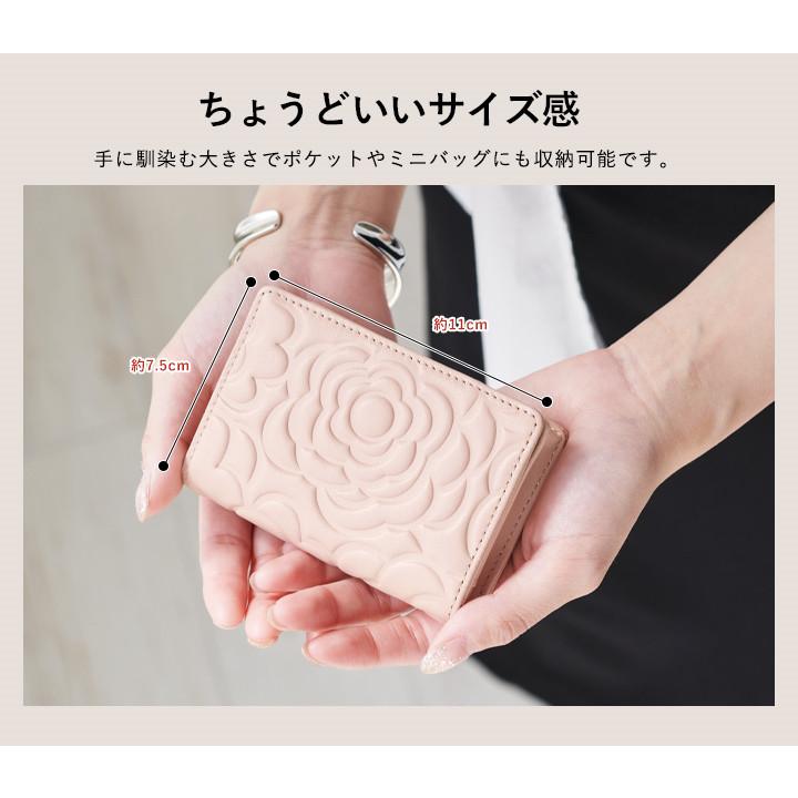 CHANEL カメリア 名刺入れ カードケース　ケース　美品 CHANEL カメリア 名刺入れ カードケース コインケース 美品