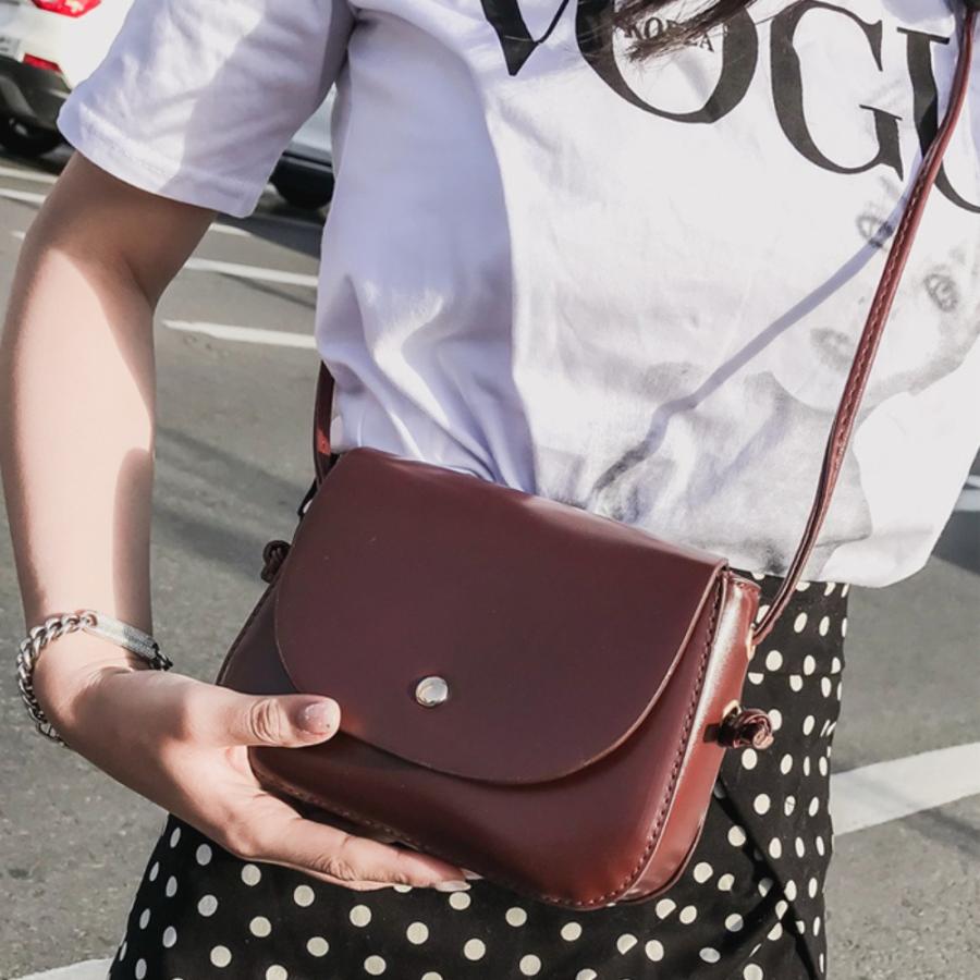 レディース ショルダーバッグ ポシェット ポーチ レザー調 斜めがけ ミニ フラップ コンパクト 無地 カジュアル レトロ オールシーズン | porte de reve | 03