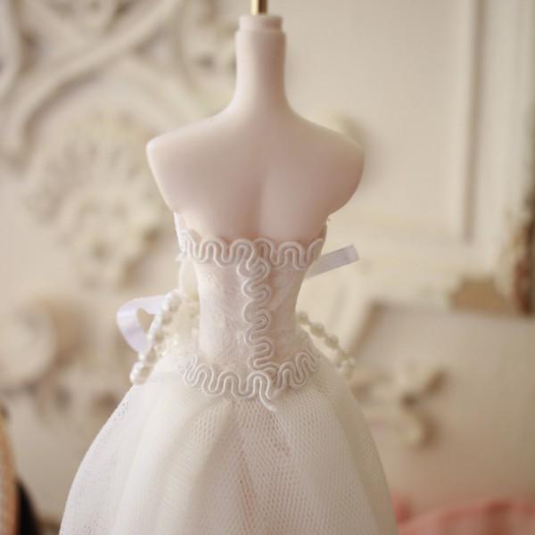 アクセサリースタンド ホワイト ドレス トルソー 可愛い ジュエリー