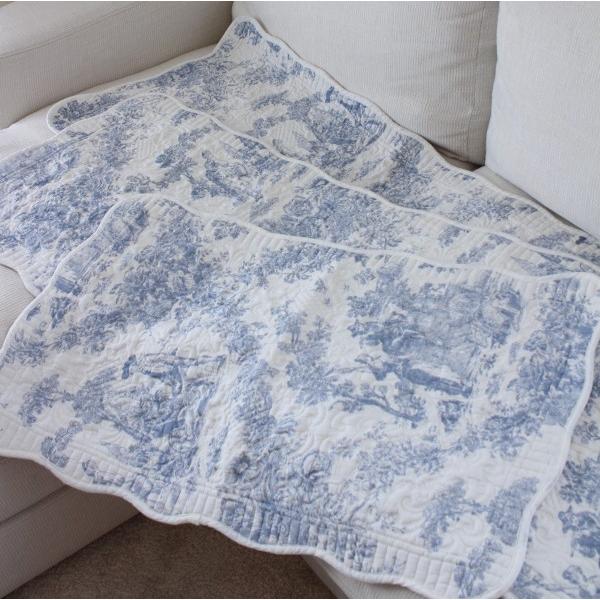パッチワークキルト＜124×94cmブルー系＞マルチカバー　大きめキルトマット パッチワークキルト＜124×94cmブルー系＞マルチカバー 大きめ